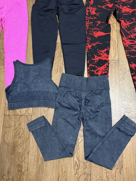 Костюми для фітнесу йоги пілатесу спорт тай лосіни топ рашгард пуш ап