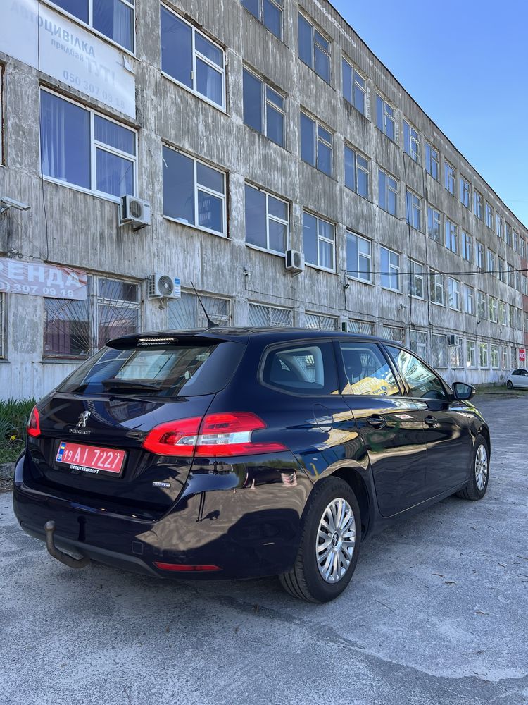 Peugeot 308 1.6Blue-HDI