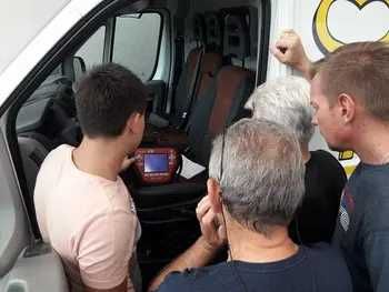 Dorabianie kluczy samochodowych. Kopiowanie immobilizerów i pilotów.