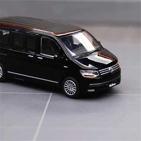 Машинка Volkswagen Multivan T6