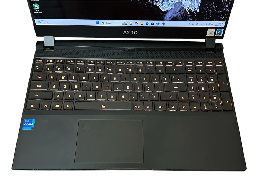 Gigabyte Aero i7-11800H 8ядер/RTX 3060 6gb/16gb ddr4/512gb ssd/4K UHD