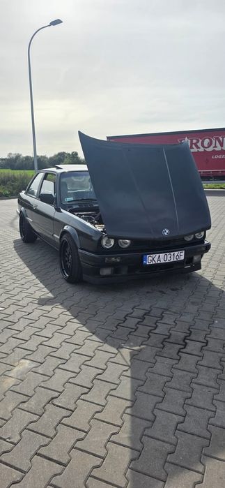 E30 Coupe auto w bdb stanie ZAMIANA