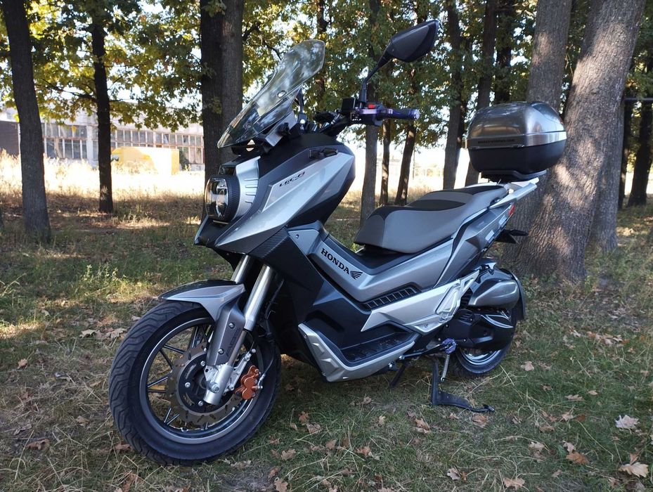 Макси скутер LIFAN 150 KPV