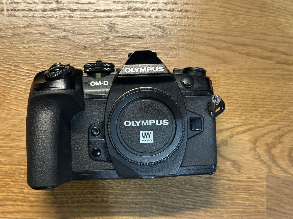 Aparat Olympus E-M1 II