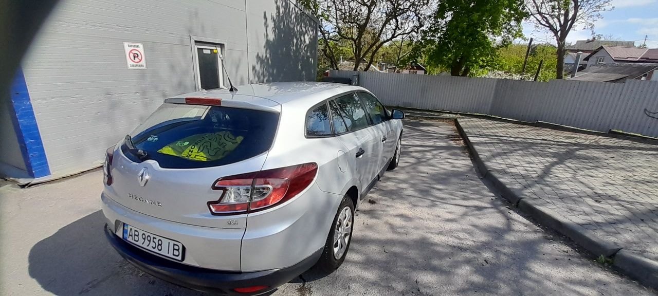 Продам Меган 3 2009 1.5 k9k