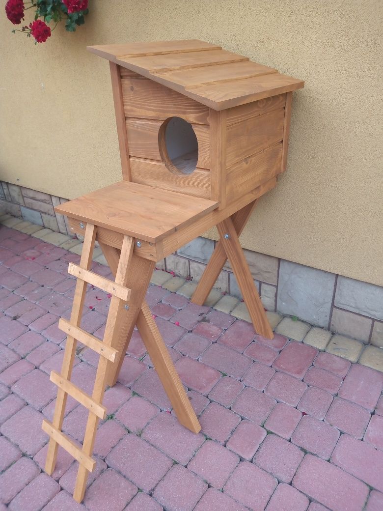 Domek dla kota drewniany