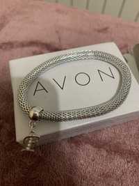 Pulseira marca AVON prateada silver plating com letra F