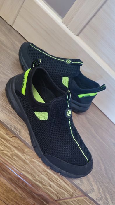 Кросівки restime р.37