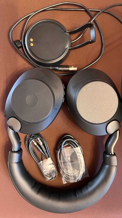Jabra Evolve2 85 + Stacja Ładująca – Stan jak nowe