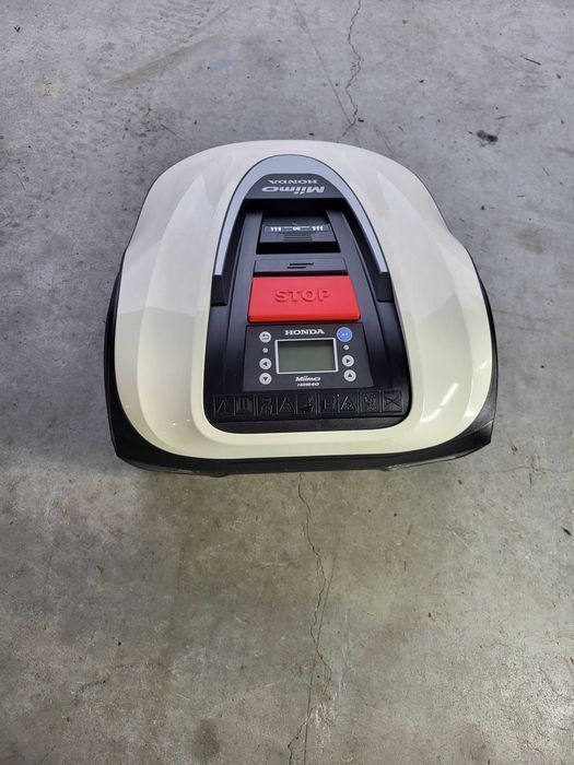 Kosiarka automatyczna robot Honda HRM40 Miimo 400m2 demonstracyjna