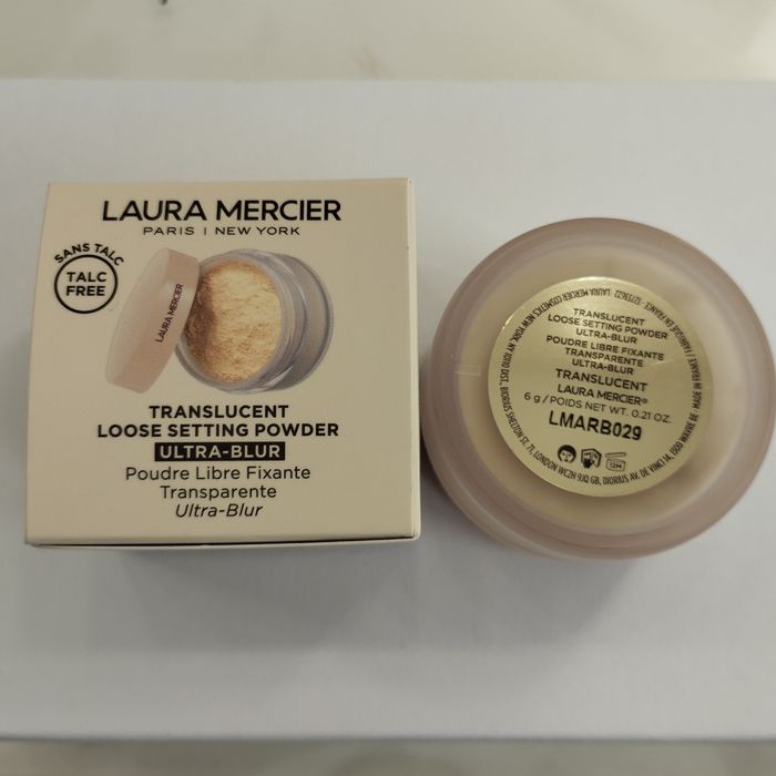 Laura mercier ultra blur talc free puder sypki bez talku