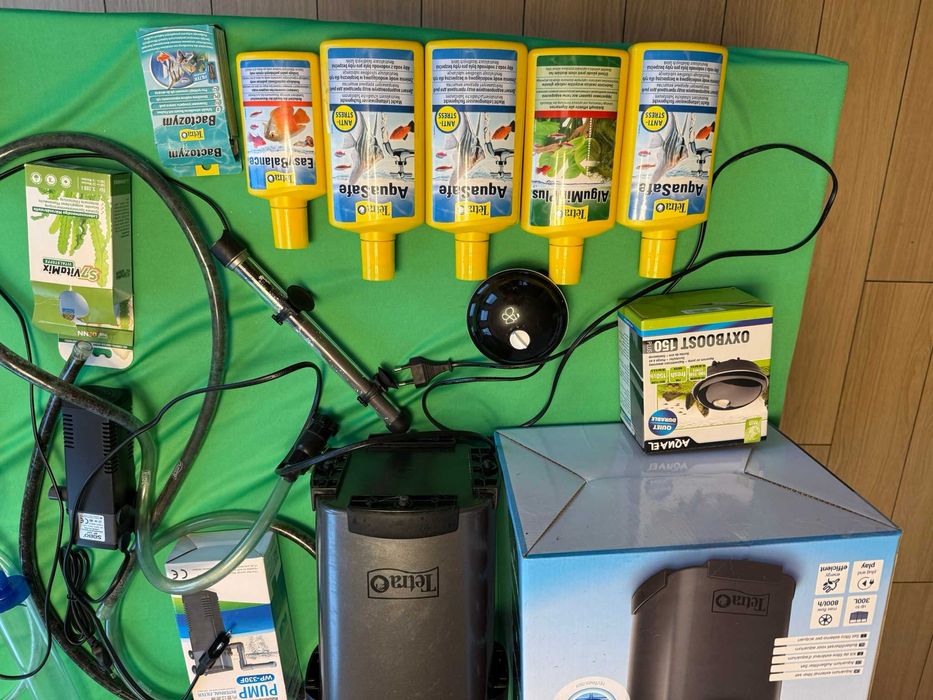 Akwarium plus szafka .