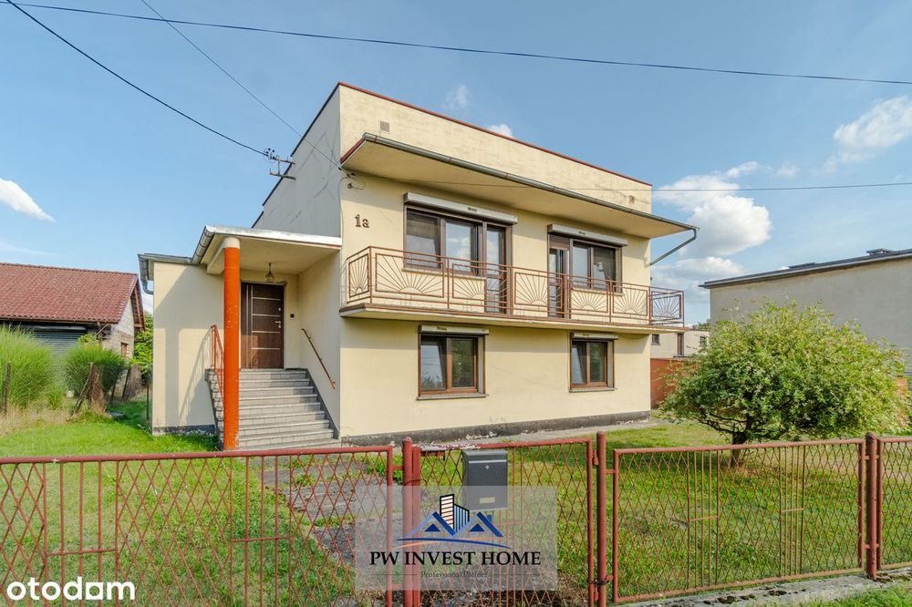 Dom jednorodzinny w Ortowicach, garaż, budynek gospodarczy