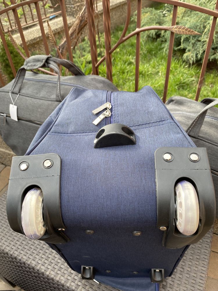 Сумка на колесах ,валізи (чемодан )