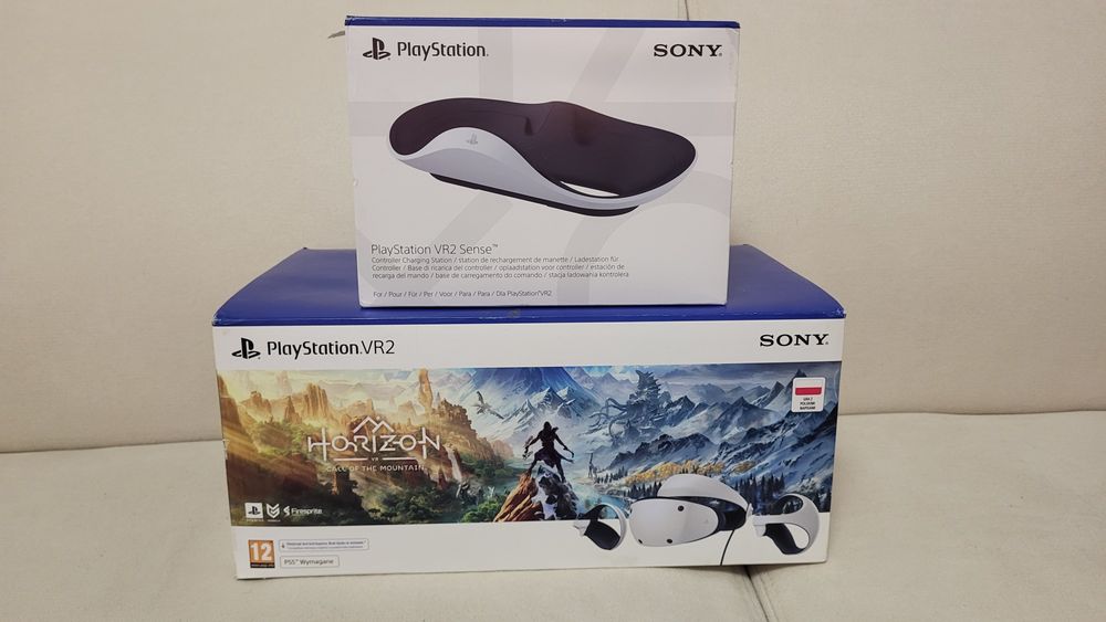 Okulary Sony VR2 Playstation 5 + oryginalna stacja dokująca. Jak nowe