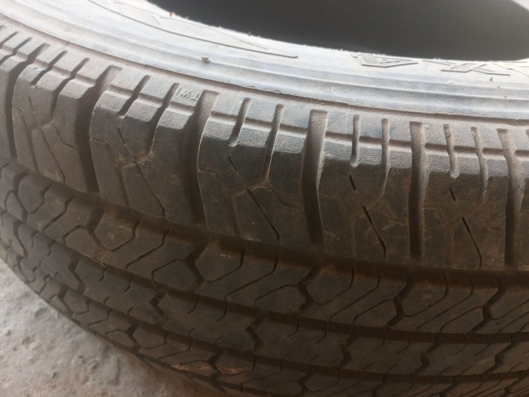 Шина 205 / 70 r15 зима