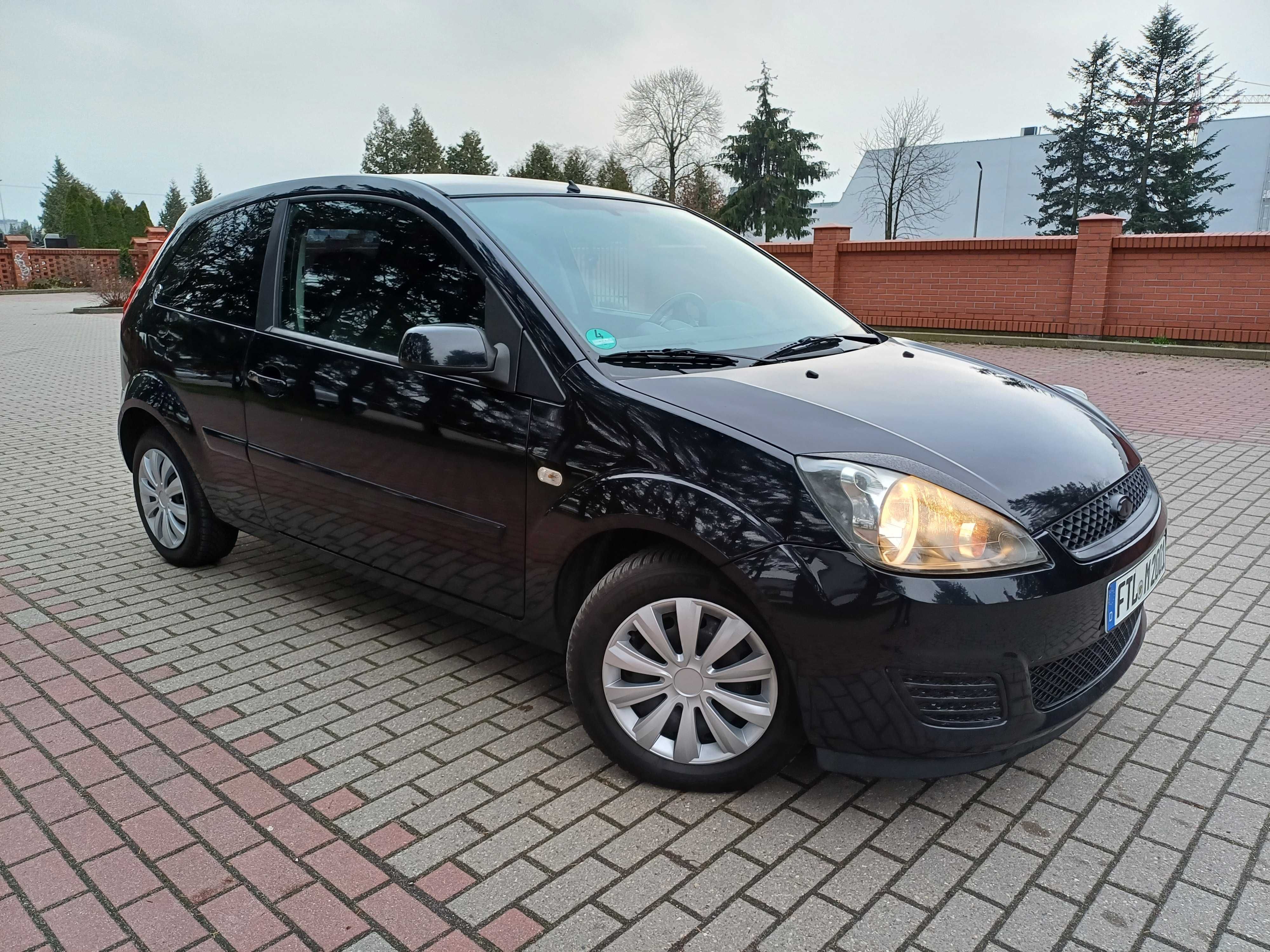 Ford Fiesta 2008 rok 1,3 benzyna polift zadbany