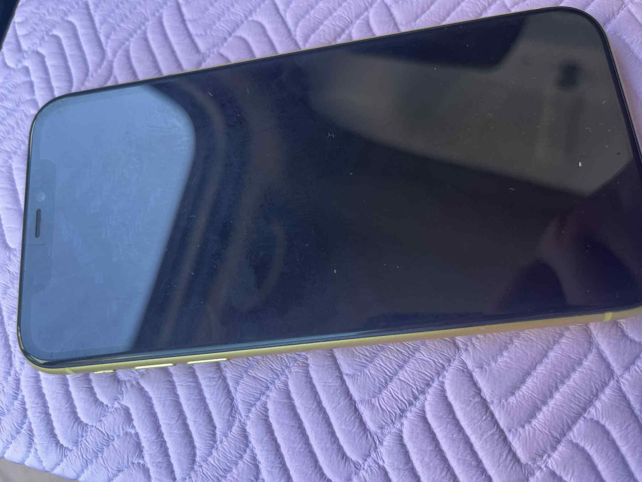 IPhone 11 żółty ozdobione osobisty Płock