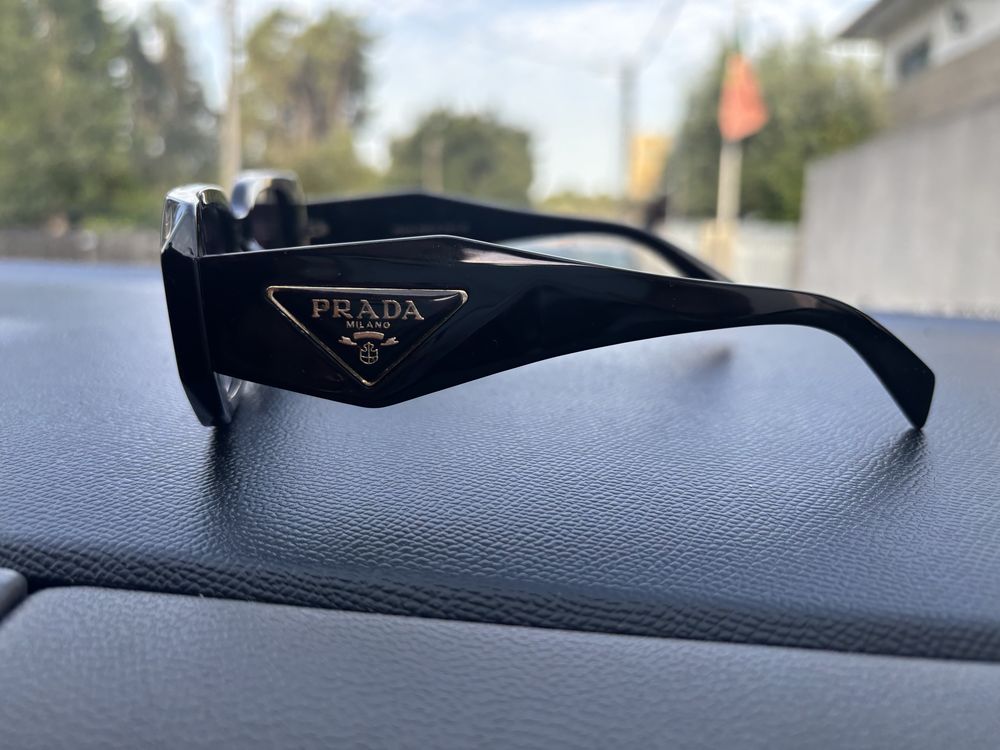 Oculos de sol prada