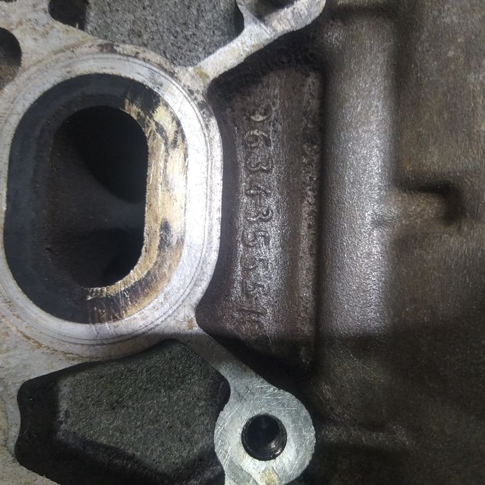 ГБЦ головка блока Peugeot 407 \ Citroen Xsara Picasso 1.8 БЕНЗИН.