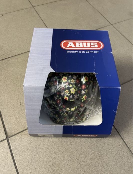 Kask dzieciecy z atestem -ABUS z lampką