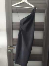 Czarna sukienka Zara w rozmiarze S