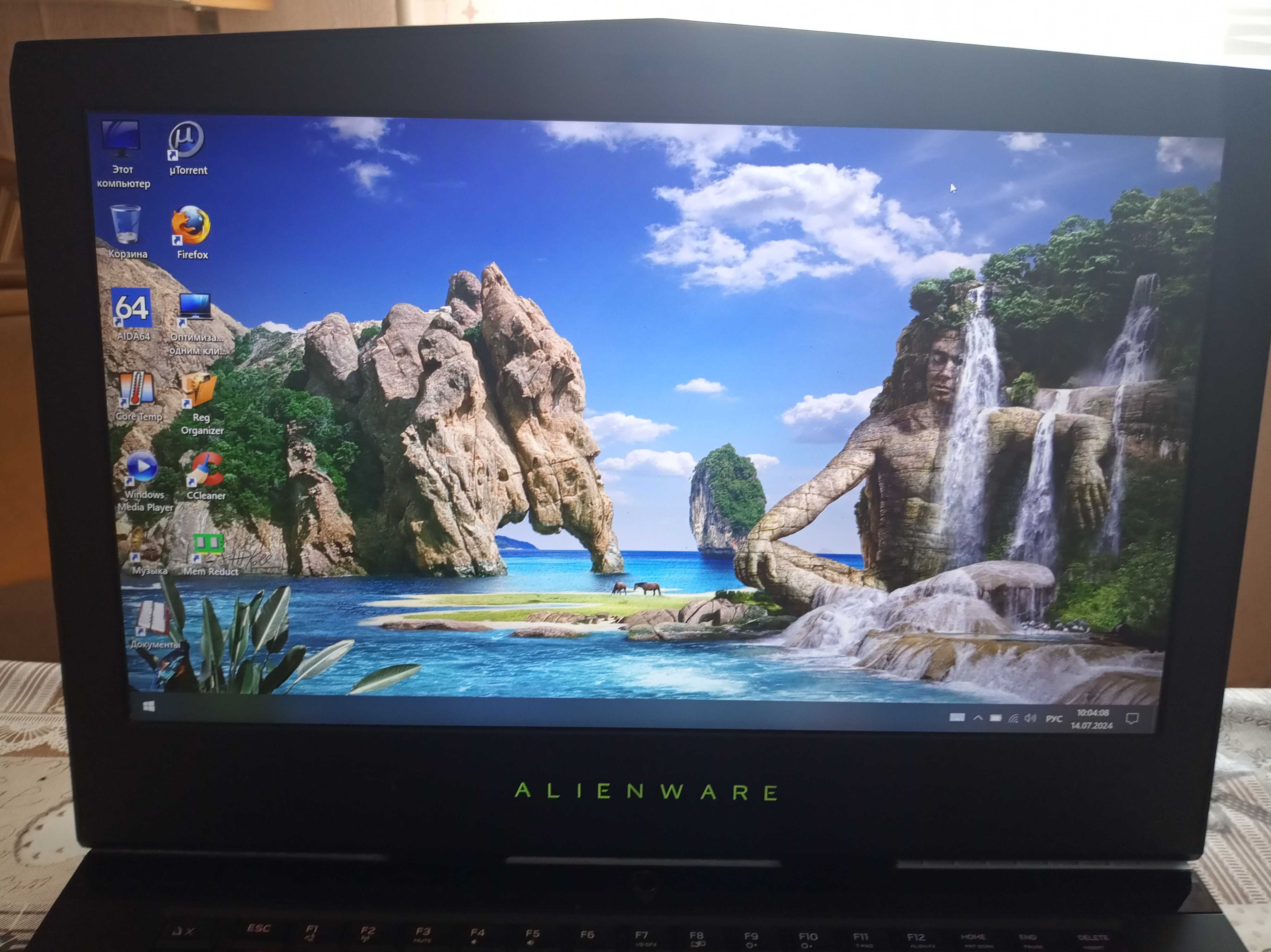 Dell Alienware 15 R3 15.6"FHD/i7-7820HK/GTX 1070-8Gb/32Gb/SSD+HDD
