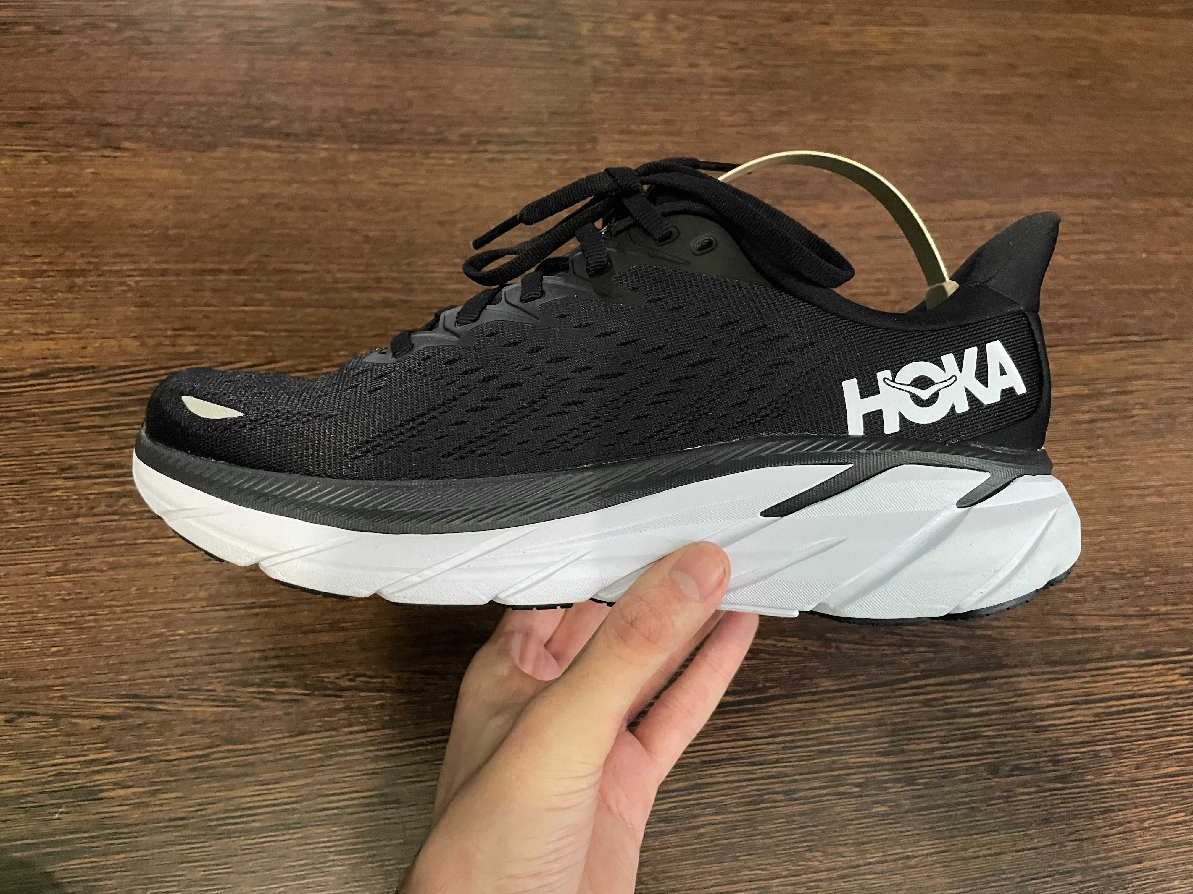 Кросівки hoka clifton 8.    40  2/3 25.5 см