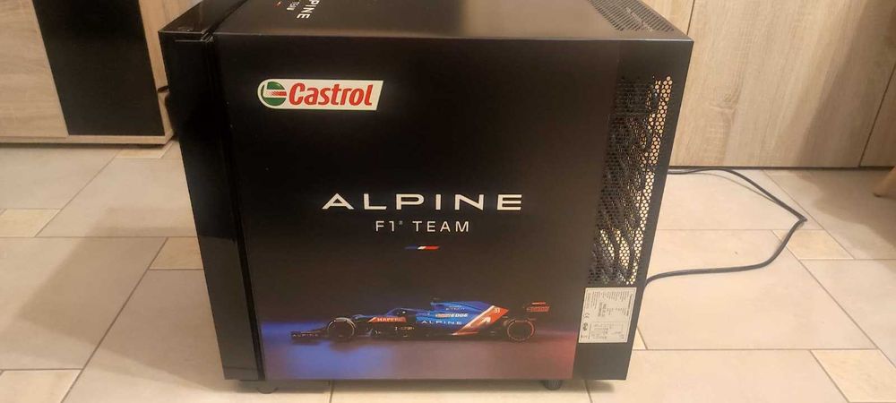 Lodówka ALPINE F1 TEAM CASTROL Edycja Limitowana