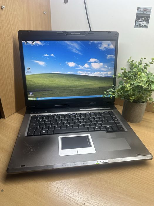 Retro Laptop Asus A6R