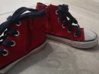 Czerwone trampki