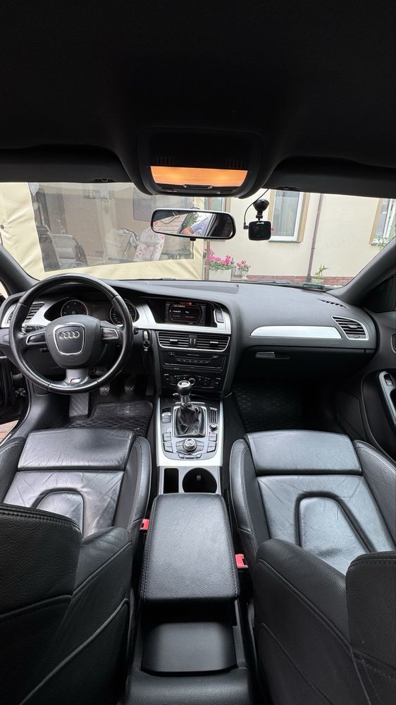 Sprzedam Audi  A4 b8 S-line