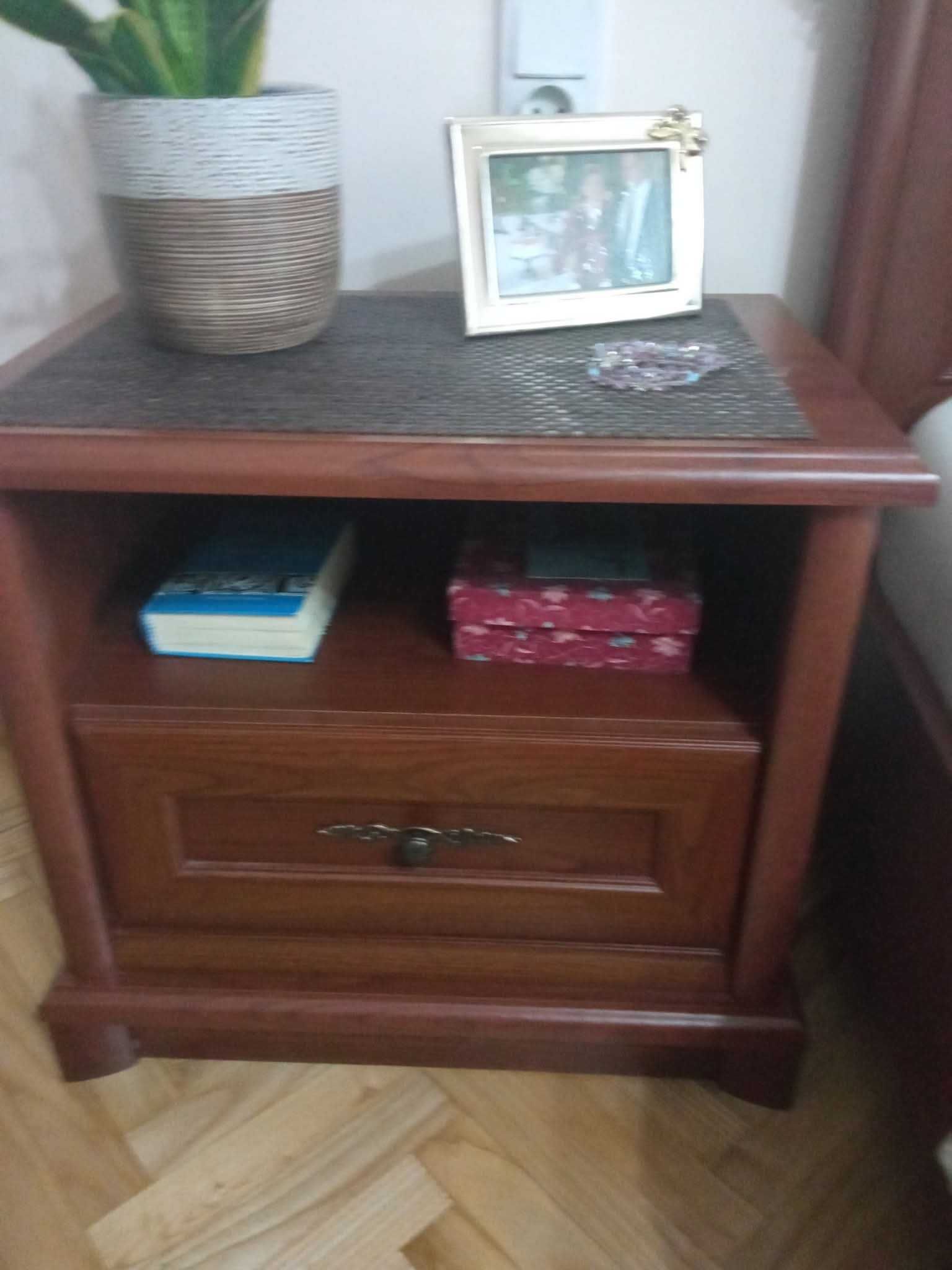 Piękne meble:Łóżko sypialnia,Szafki nocne do sypialni,Komoda, Lustro