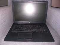 Laptop HP z zasilacz - uszkodz/działa  SSD 256GB  RAM 12GB  pilne