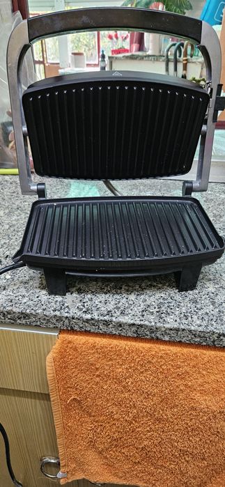 Grelhador/ sanduicheira