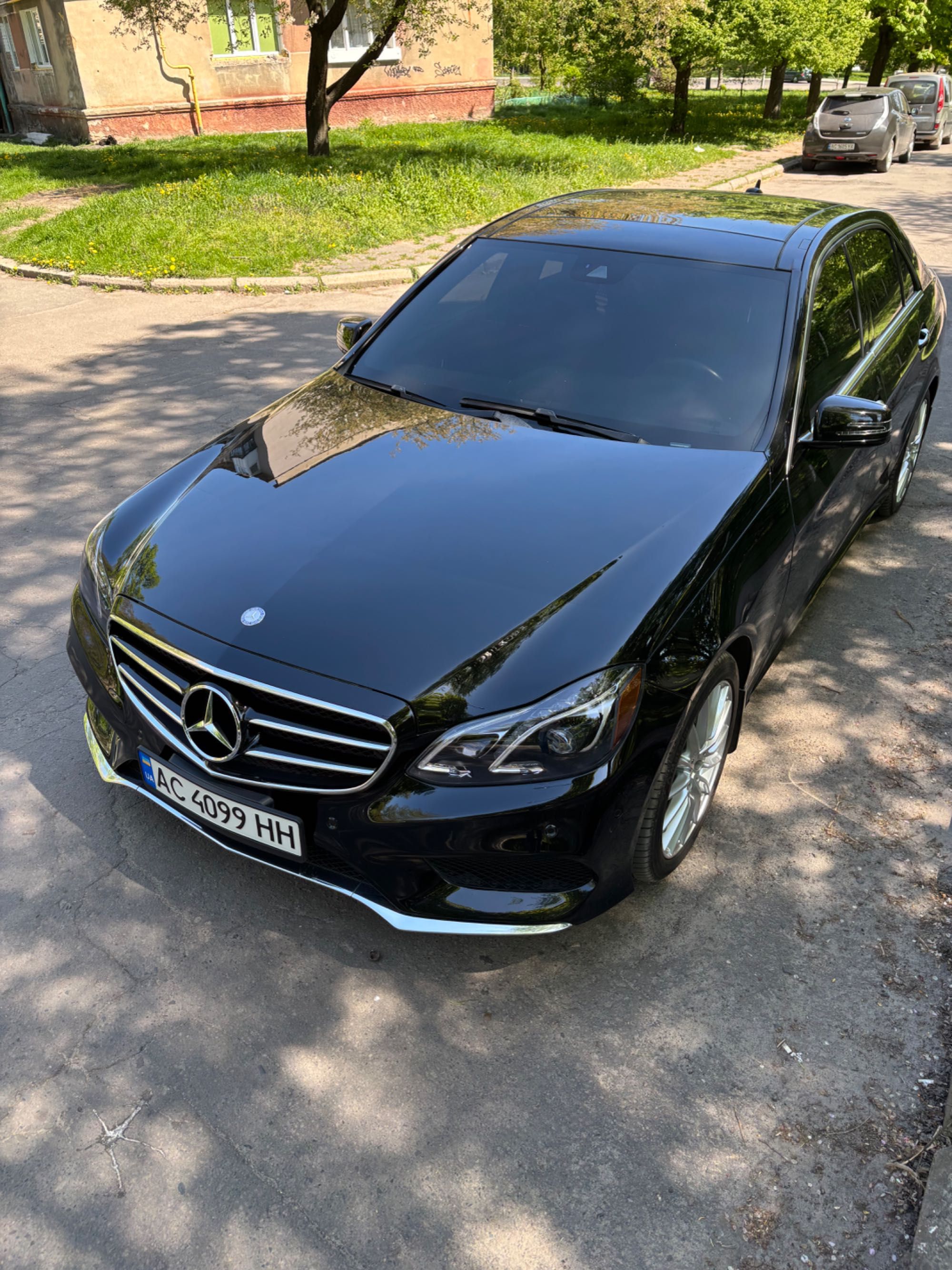 Автомобіль Mercedes Benz