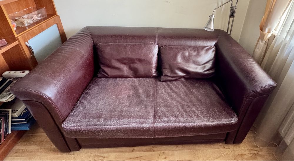 Oddam sofę, z pojemnikiem i funkcja spania