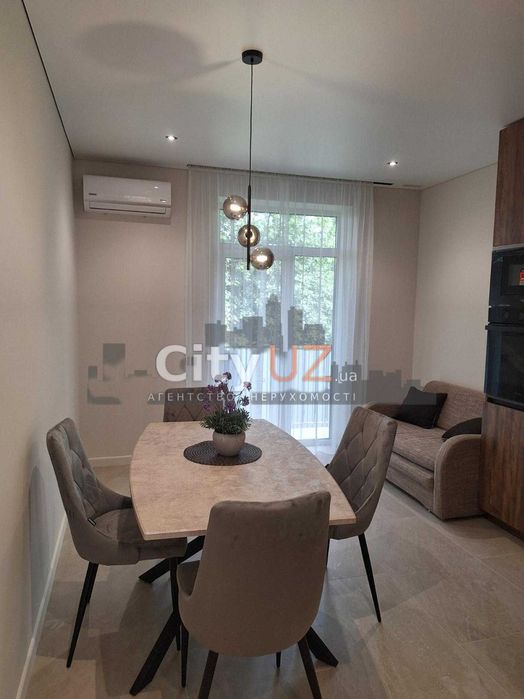 Продається 2-кімнатна квартира