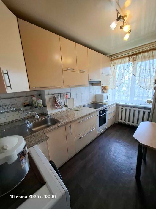 Продам 2 к квартиру жм Солнечный начало