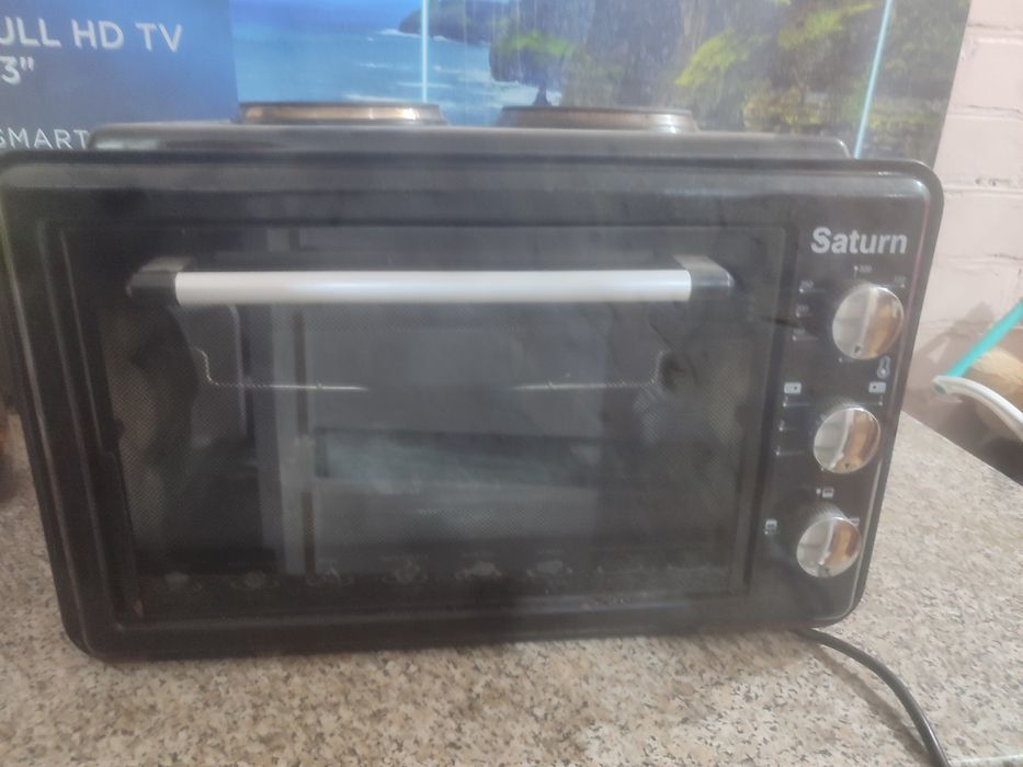 Печь, Электрическая духовка Saturn
Работает отлично
Отправка по