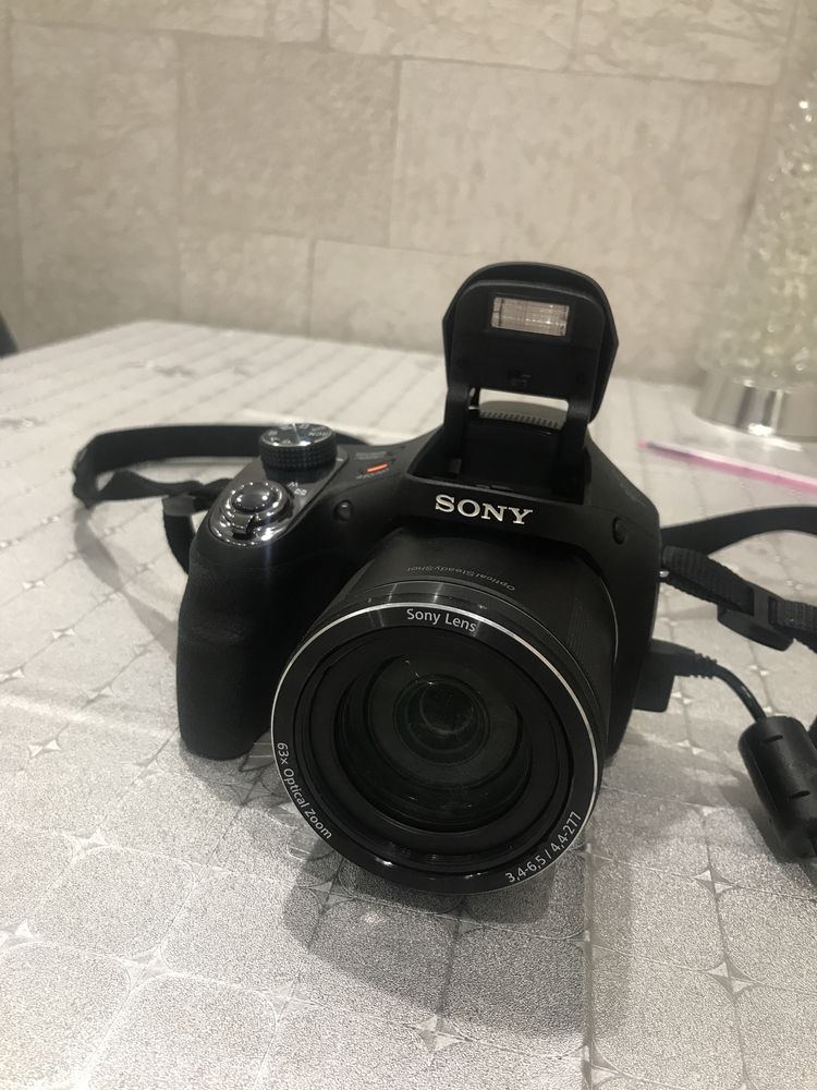 Продам фотоапарат Sony