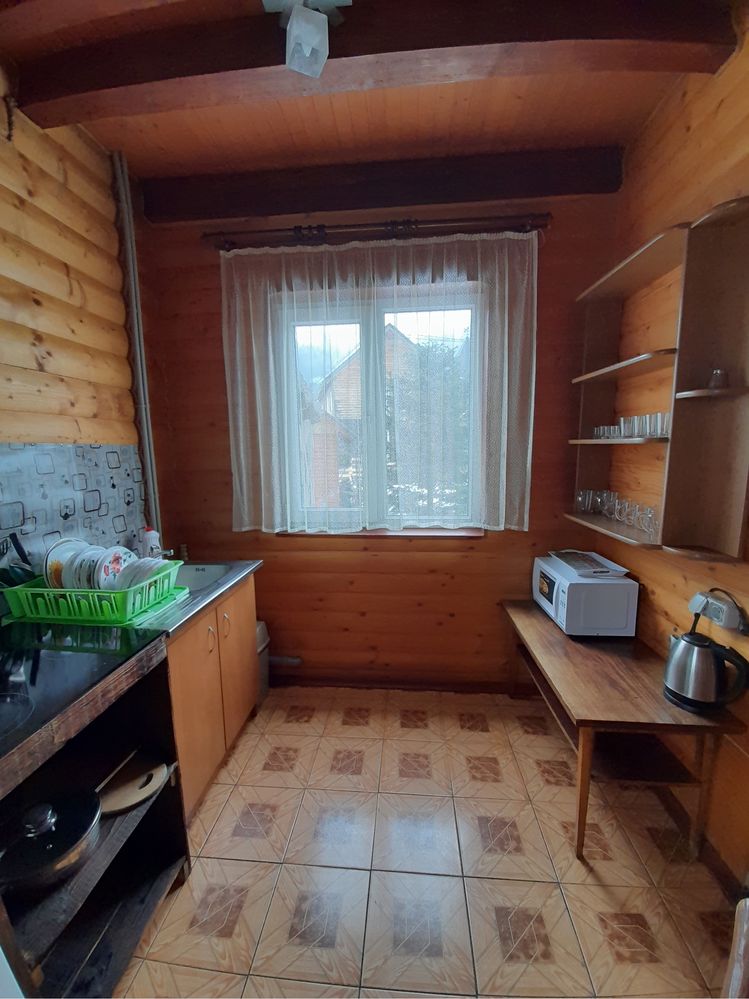 Відпочинок в Карпатах с.Татарів з теплим басейном
