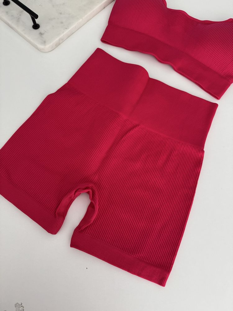Komplet sportowy, set, legginsy z wysokim stanem oraz top, rozmiar M