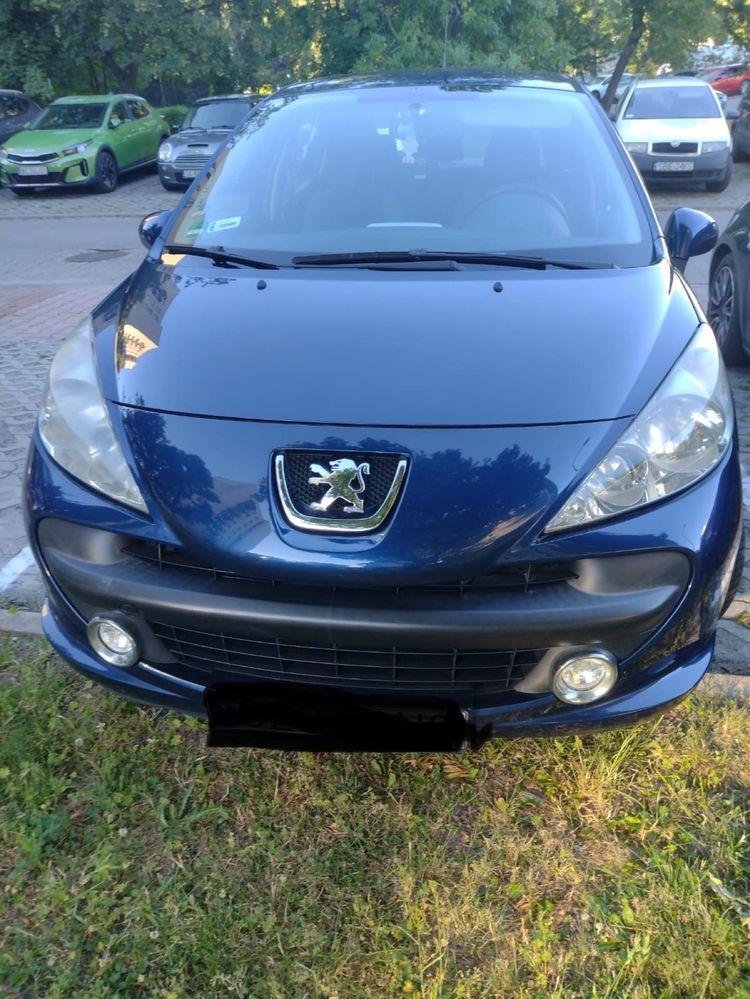 Peugeot 207 1.4 benzyna