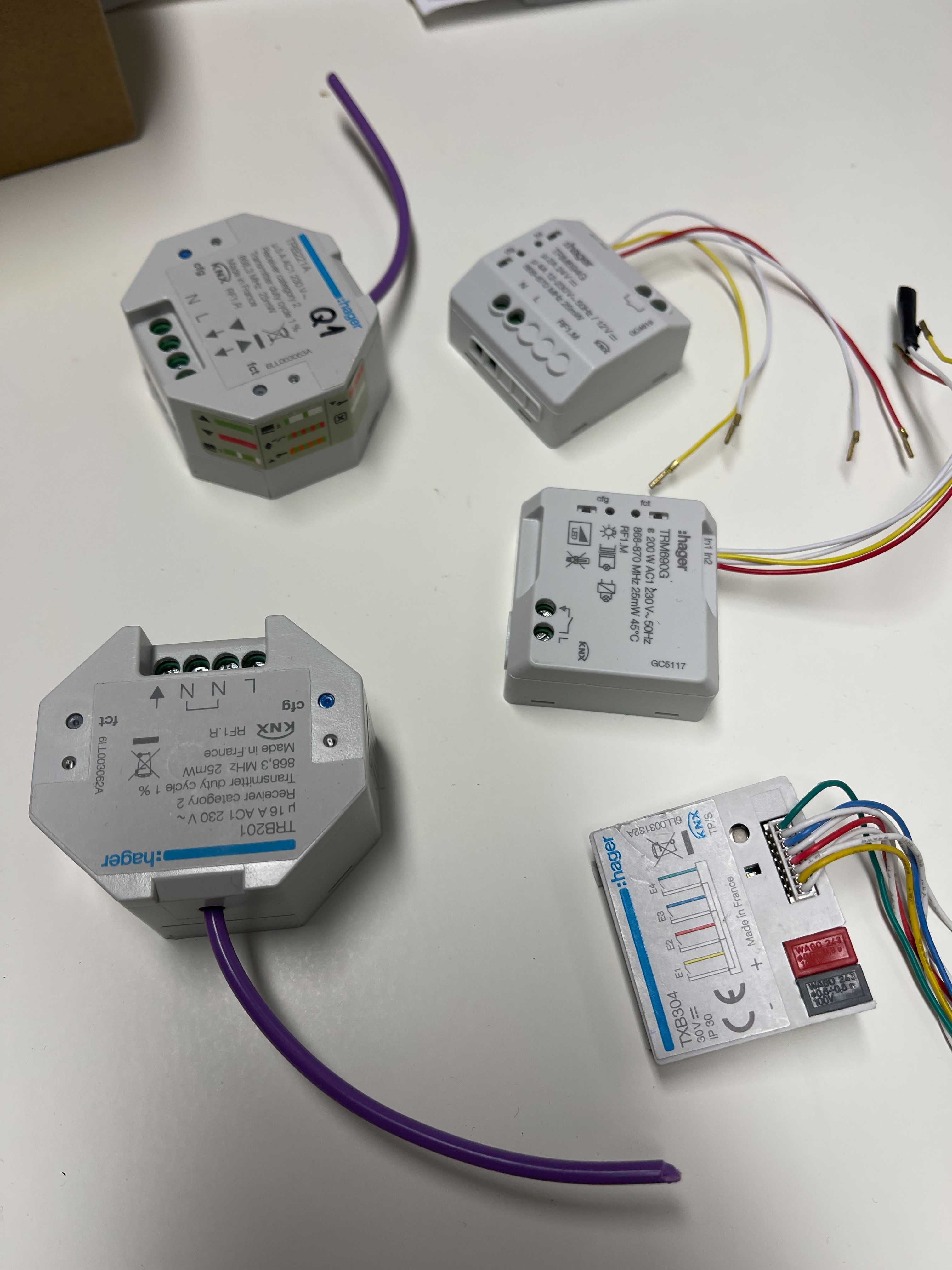 Equipamento de domótica para controlo da sua casa