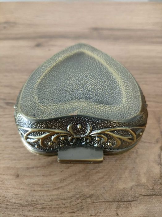 Pudełko na biżuterię