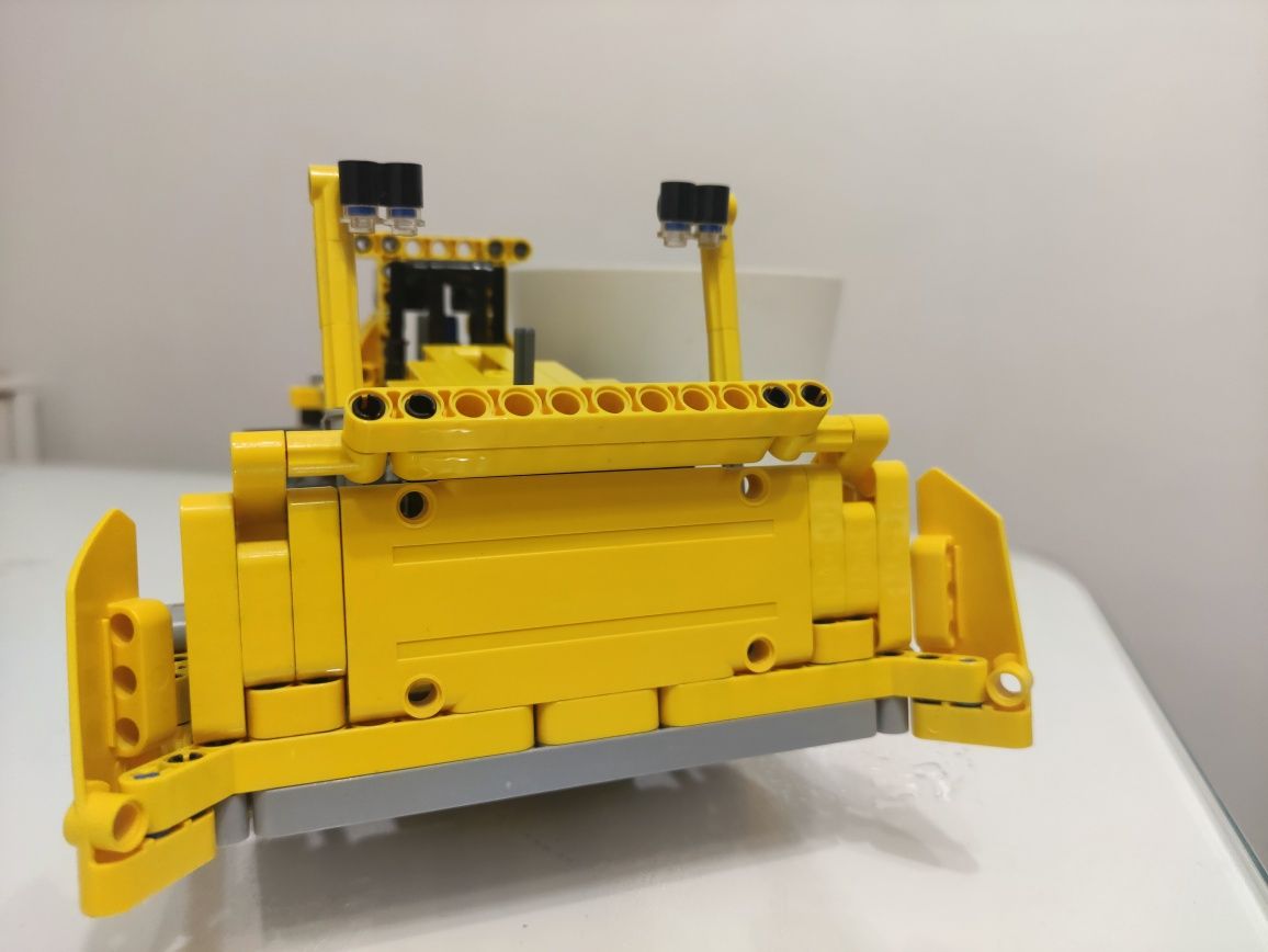 Buldożer LEGO Technic