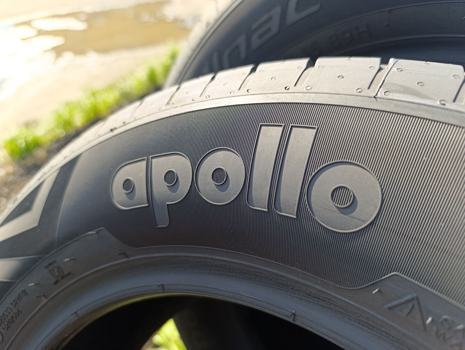 Практично нові літні шини Apollo 185/70 R15