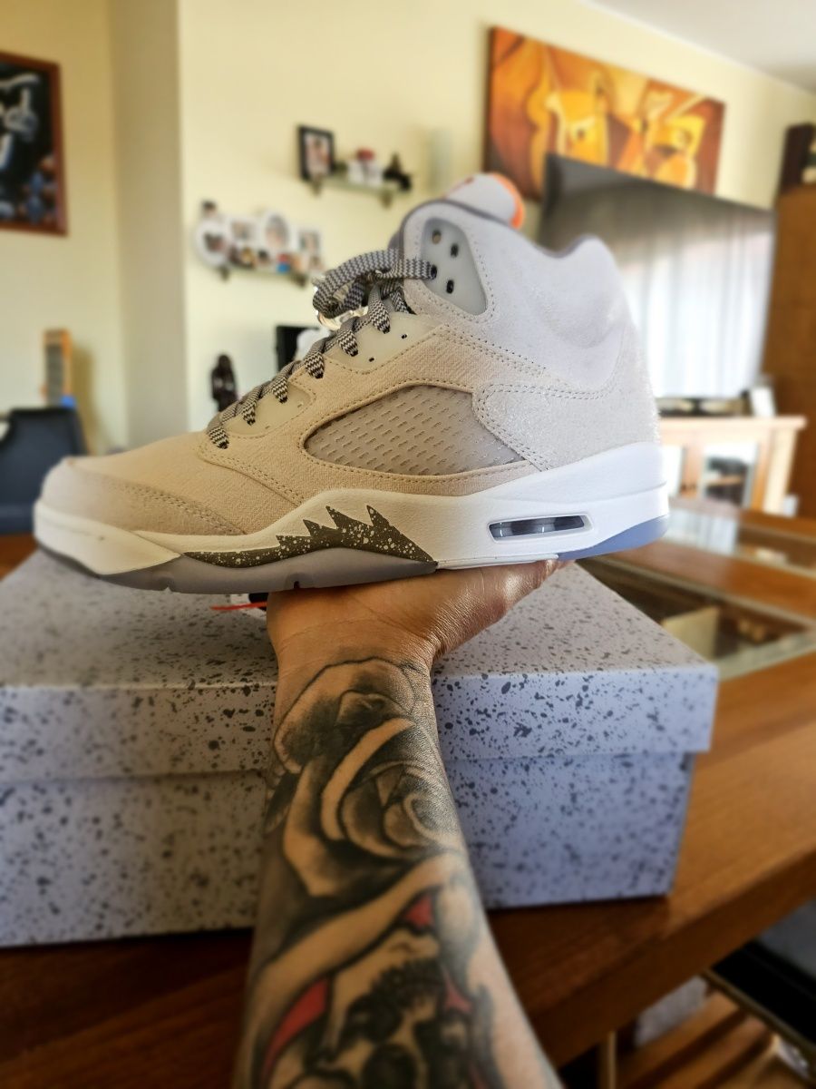 Jordan 5 tamanho 42.5