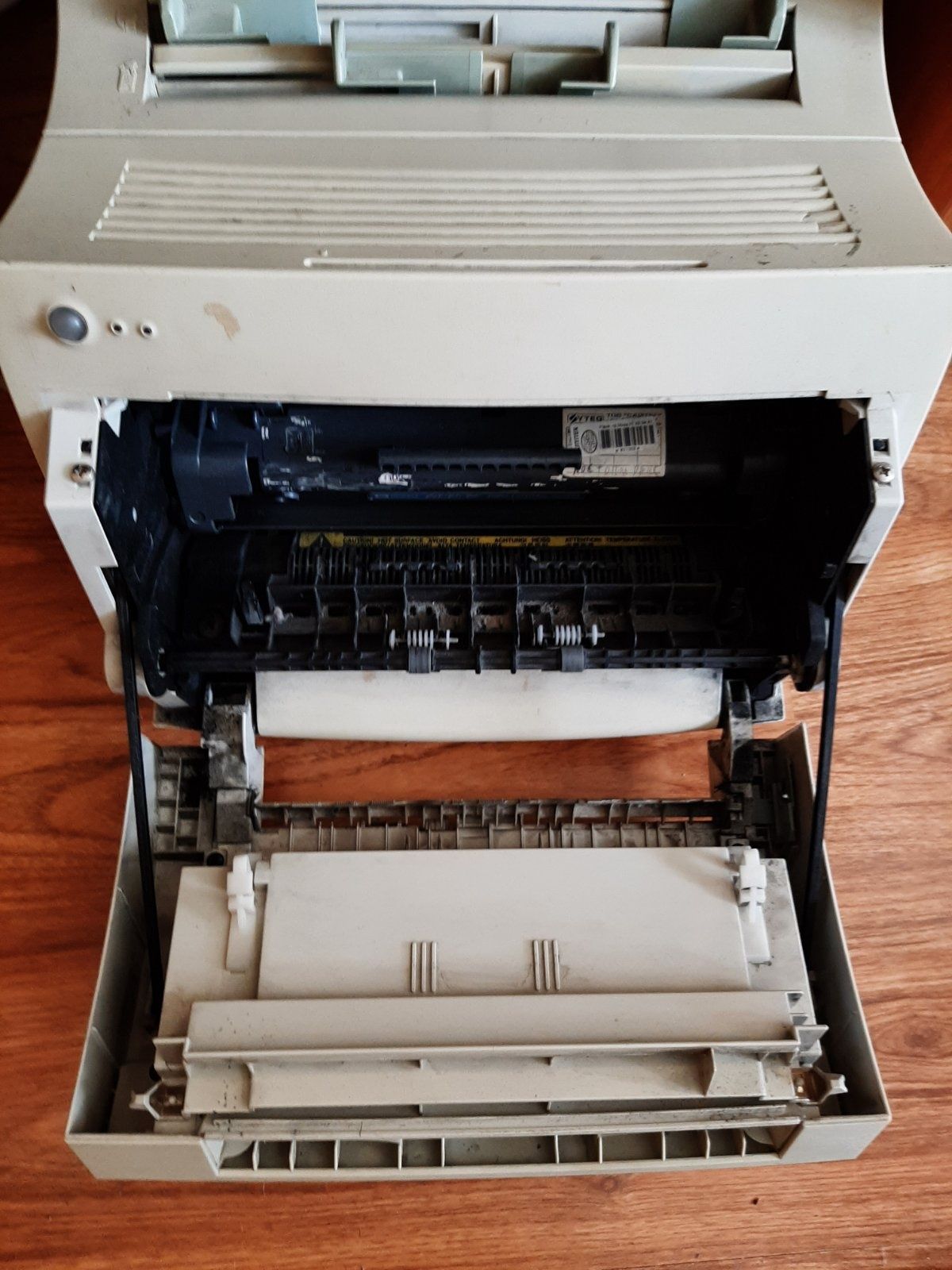 Принтер hp lazer 1100